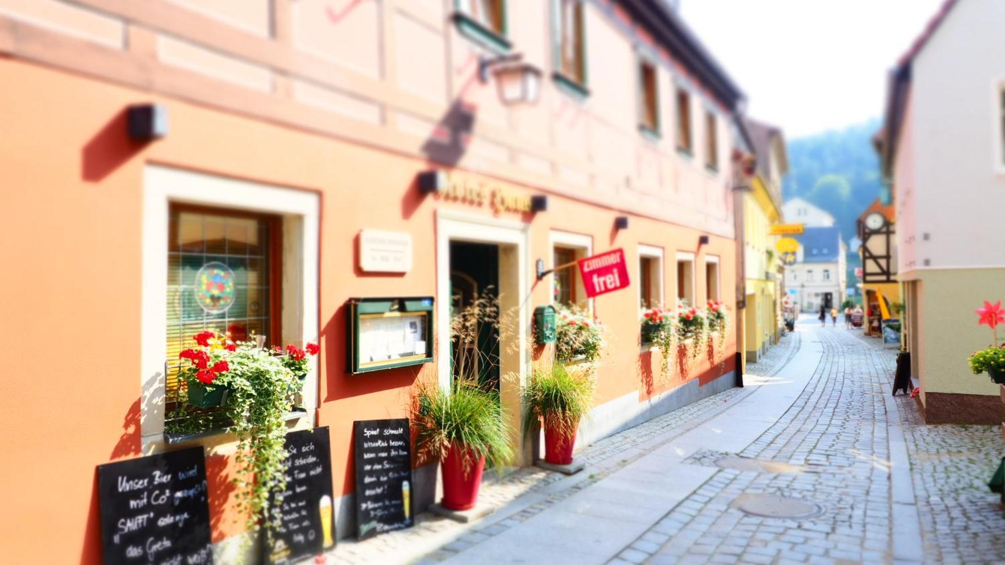 Gasthaus& Pension Zum Roten Haus 巴特尚道 外观 照片